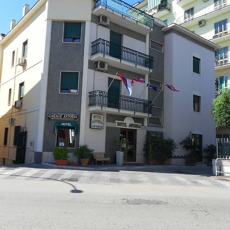 Hotel Astoria Помпеи Экстерьер фото