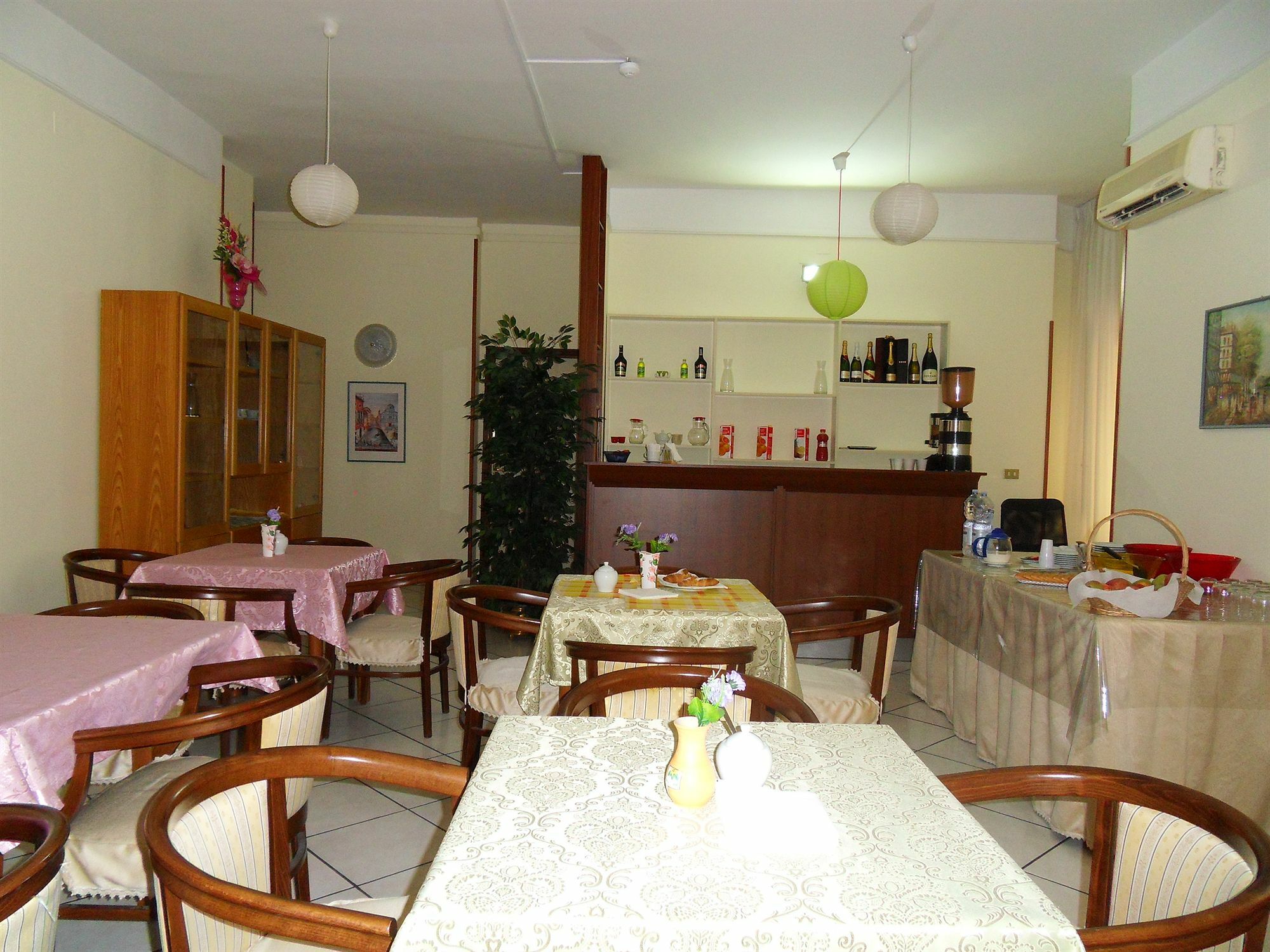 Hotel Astoria Помпеи Экстерьер фото