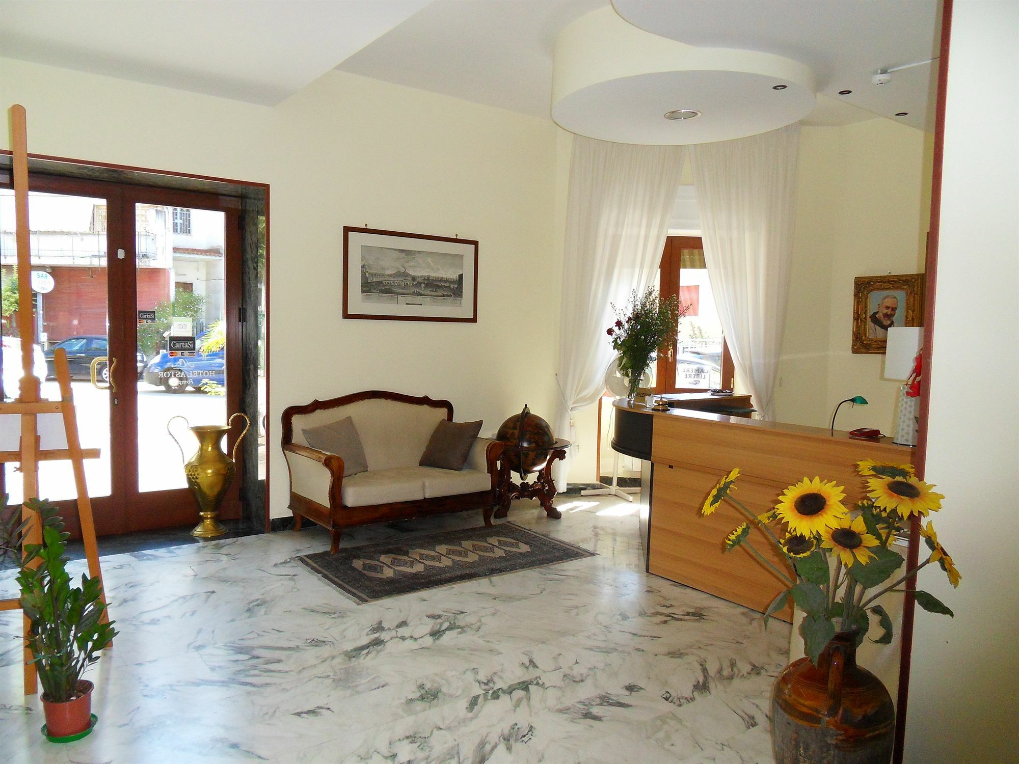 Hotel Astoria Помпеи Экстерьер фото