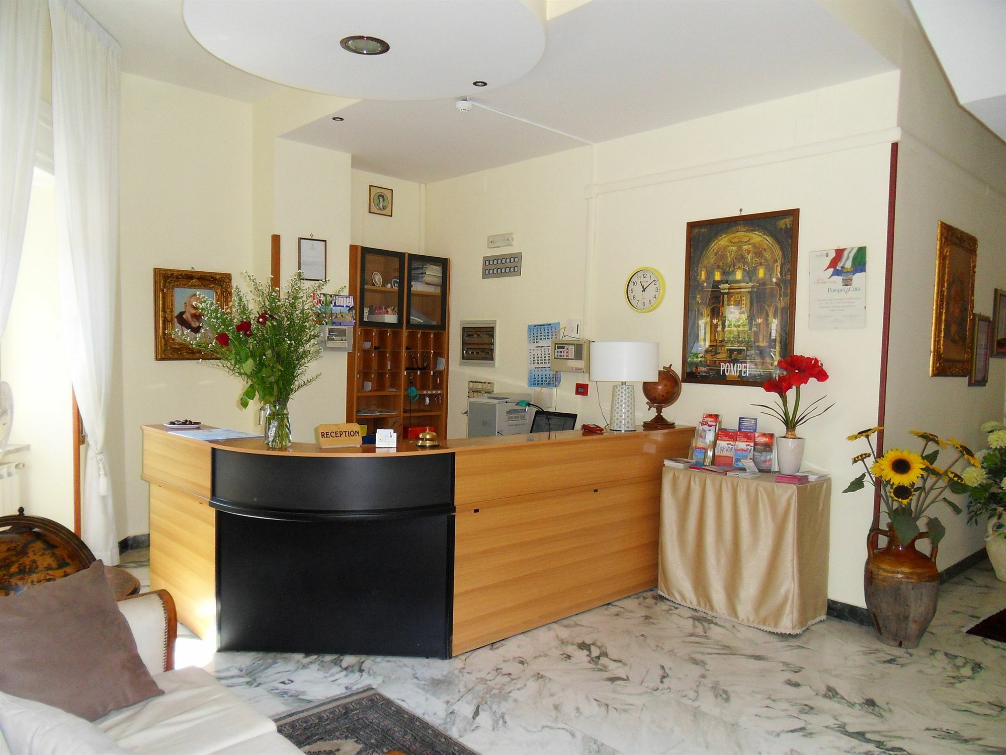 Hotel Astoria Помпеи Экстерьер фото